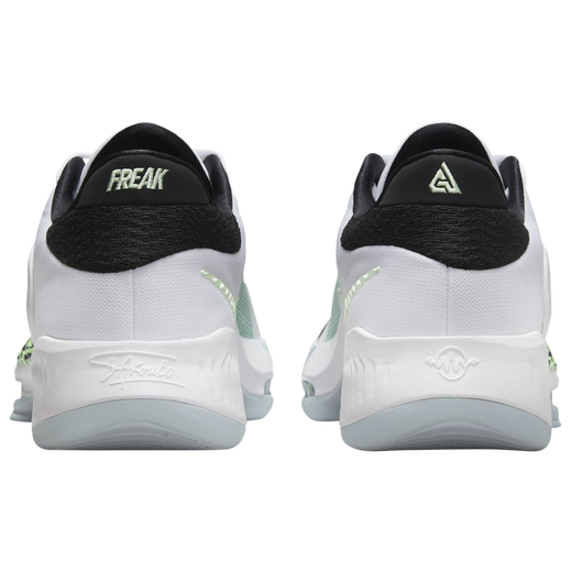 Zoom Freak 4